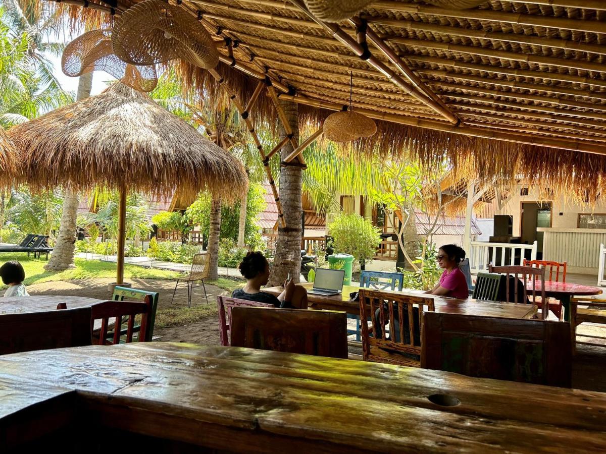 Gili Land Hotel Gili Air Exterior photo
